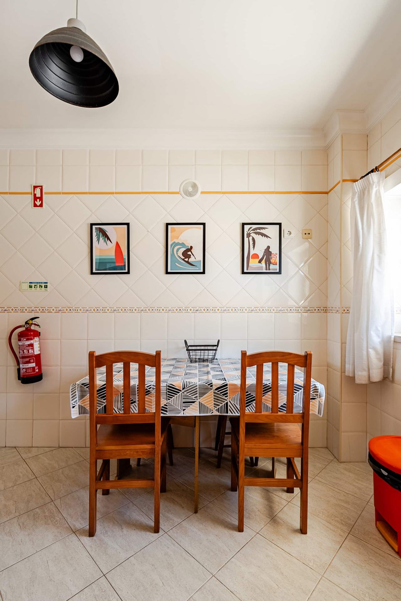 Apartamento Bay em Peniche — zona de refeições