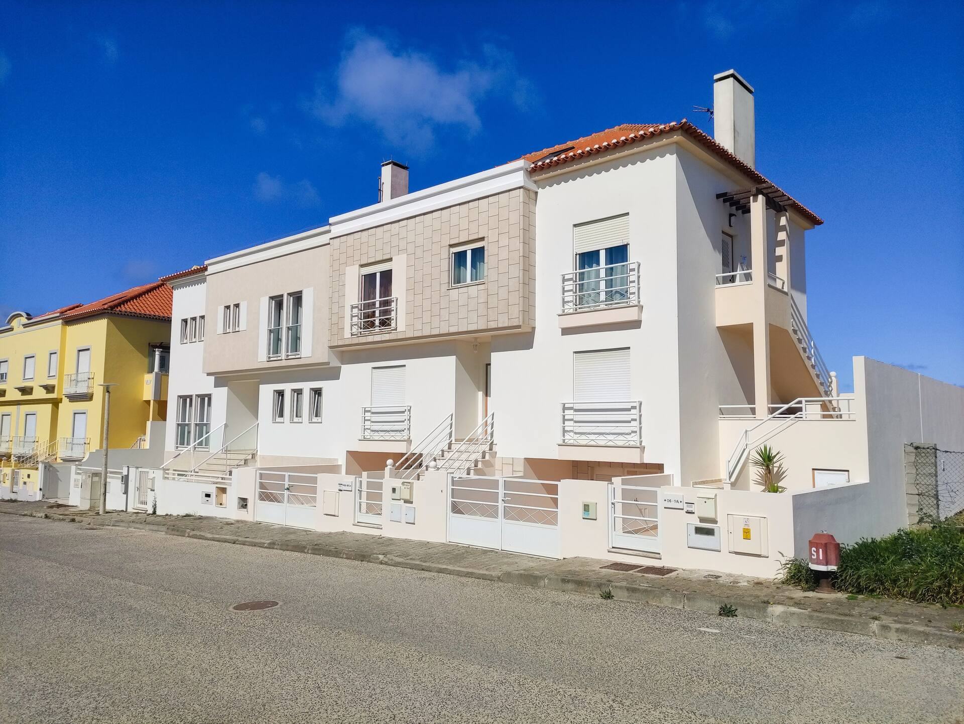 Apartamento SurfPeniche Ocean View em Peniche — exterior do edifício