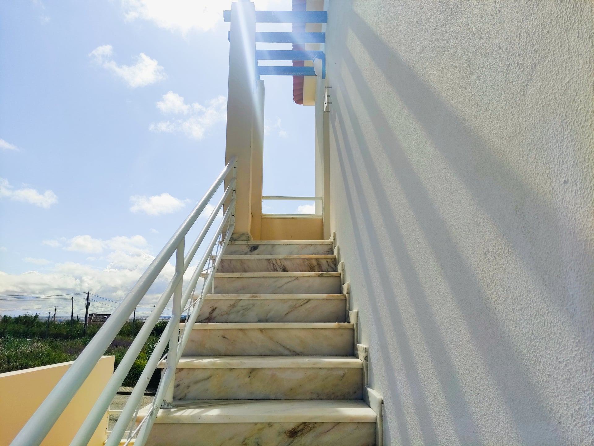 Apartamento SurfPeniche Ocean View em Peniche — escadas